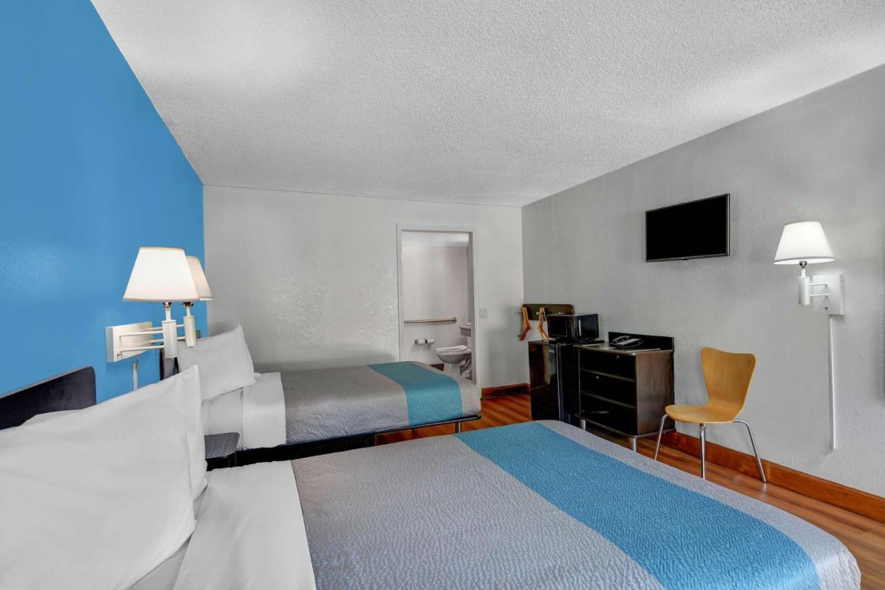 Motel 6-Atlanta, Ga Доравил Екстериор снимка