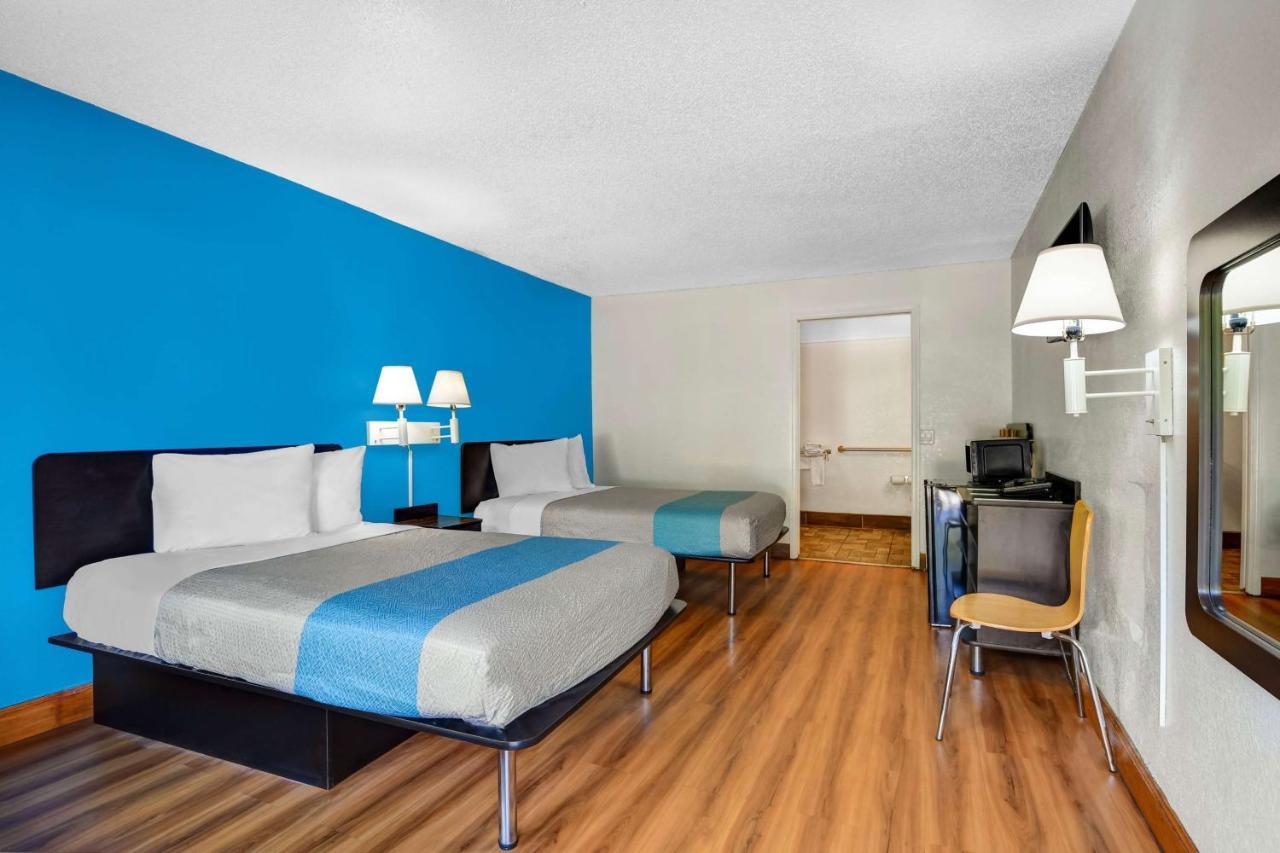 Motel 6-Atlanta, Ga Доравил Екстериор снимка