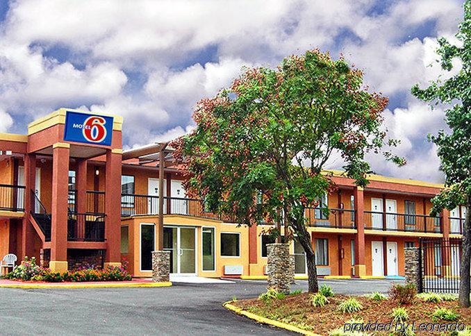 Motel 6-Atlanta, Ga Доравил Екстериор снимка