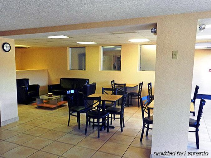 Motel 6-Atlanta, Ga Доравил Екстериор снимка