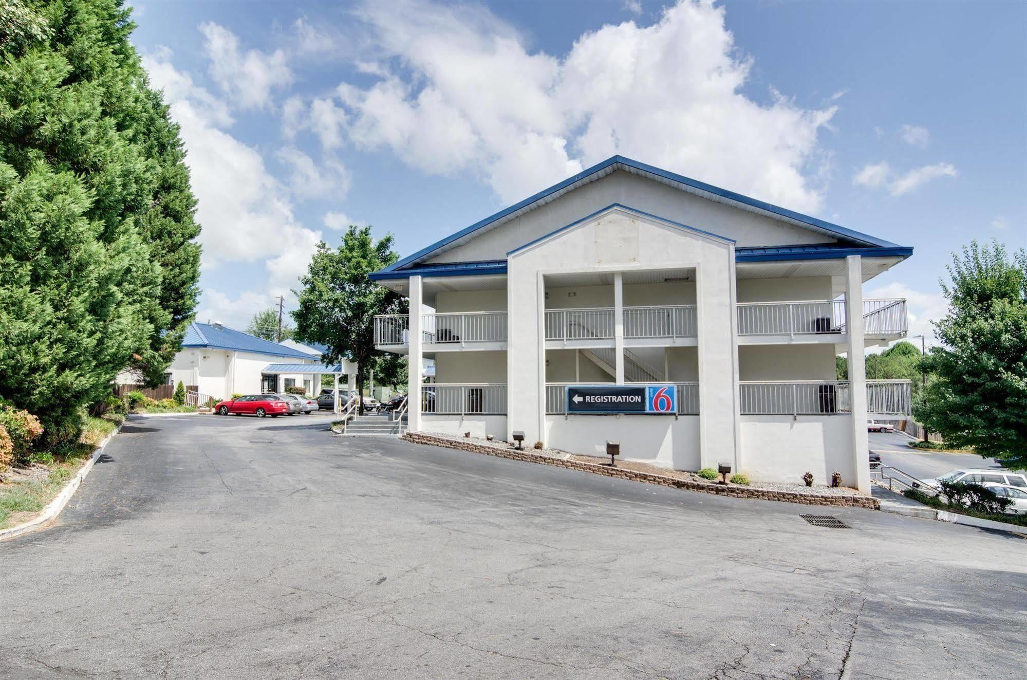 Motel 6-Atlanta, Ga Доравил Екстериор снимка