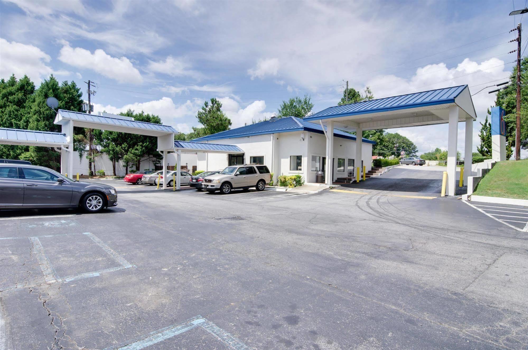 Motel 6-Atlanta, Ga Доравил Екстериор снимка